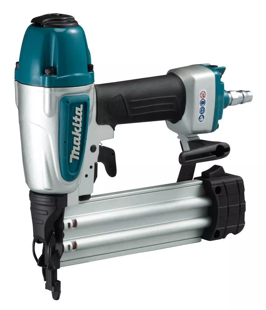 Clavadora neum&aacute;tica  15 - 50 mm &middot; 18 Ga MAKITA AF506